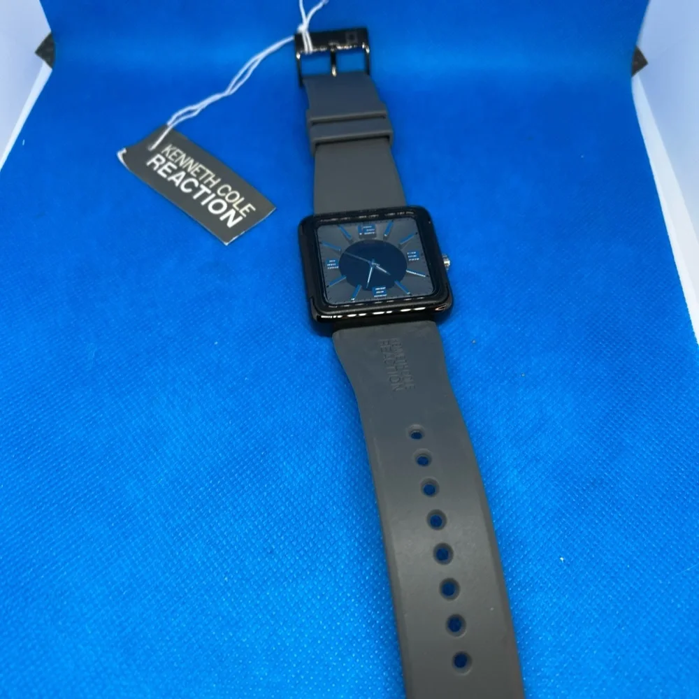 Kenneth Cole Reaction Watch RK1261 vintage